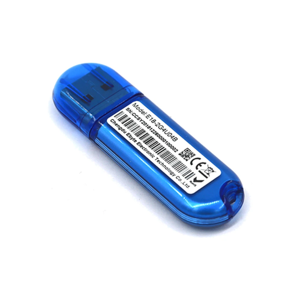 Detalle del adaptador Zigbee CC2531 mostrando el chip y componentes