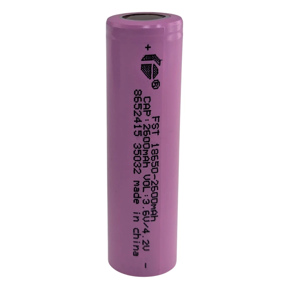 Batería 18650 recargable satkit en uso