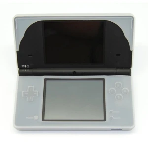 satkit White Nintendo DSI silicone case for protection and comfort